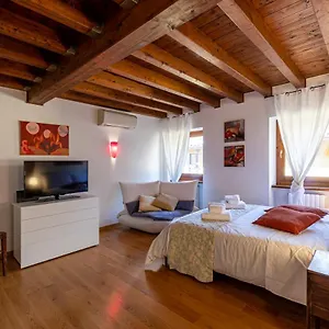 Casa Agli Archi Apartment